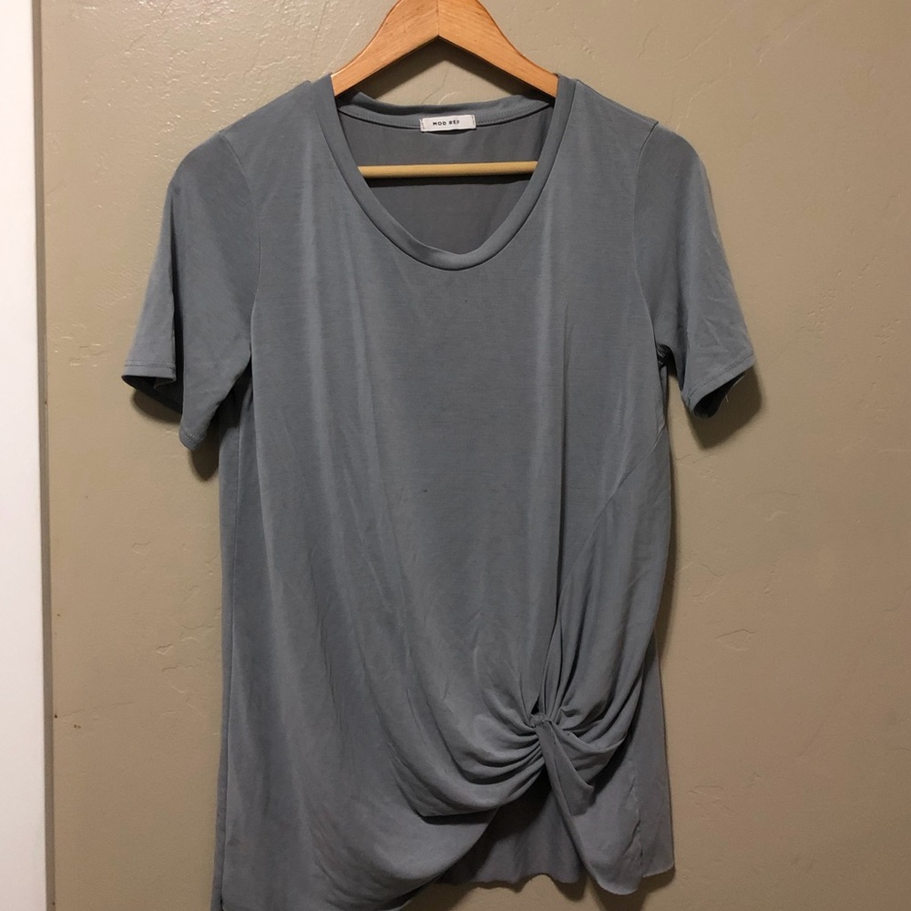 Mod Ref gray Tunic tshirt with Knot